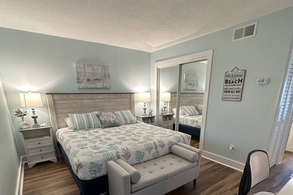 Photo of Bedroom in Wrightsville Beach