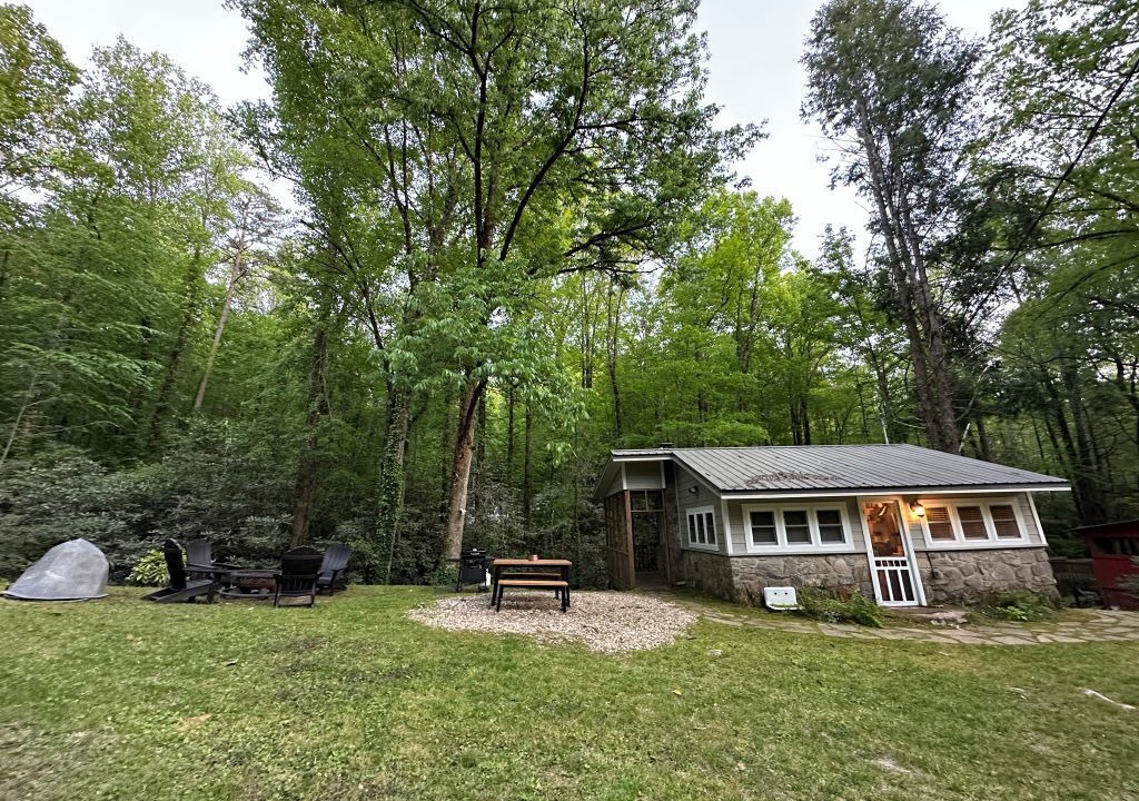 Photo of Outdoor in Rocky Bottom