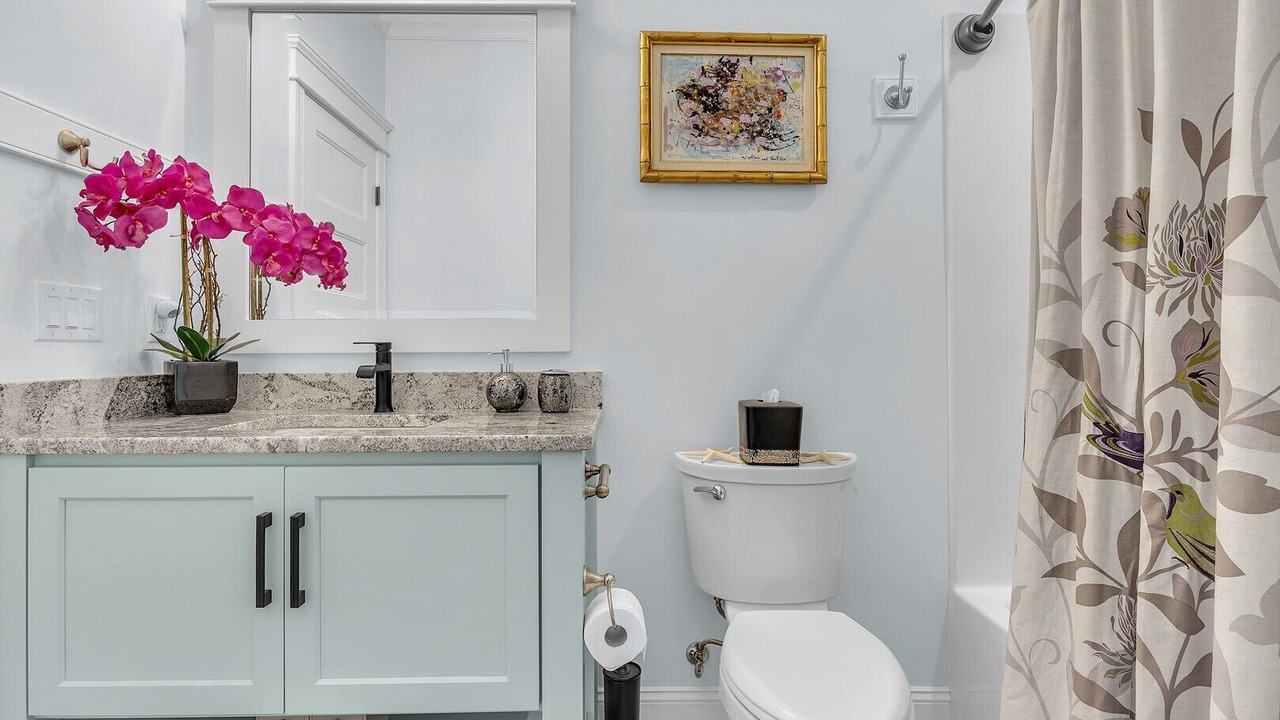 Photo of Bathroom in Sunset Beach