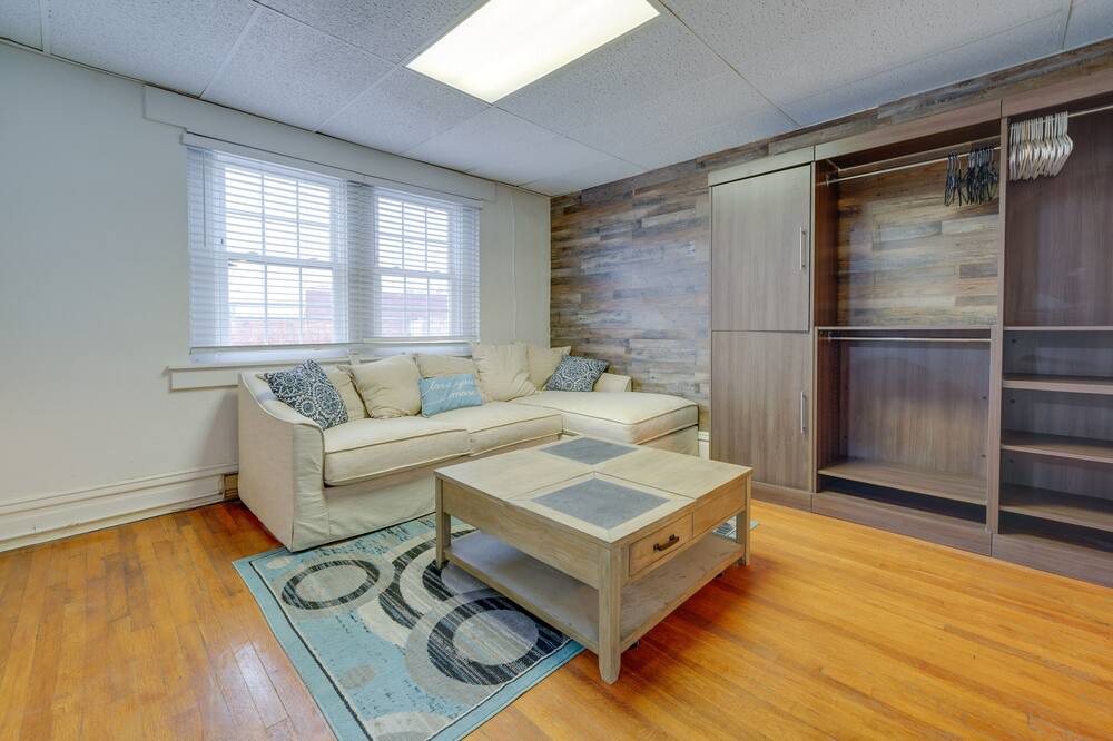 Photo of Livingroom in Beckley