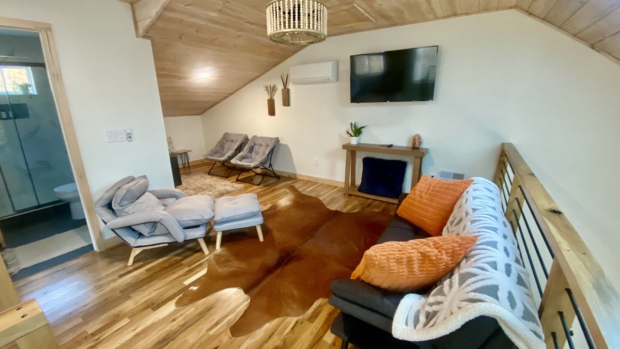 Photo of Livingroom in Waynesville