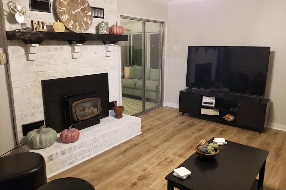 Photo of Livingroom in Varina