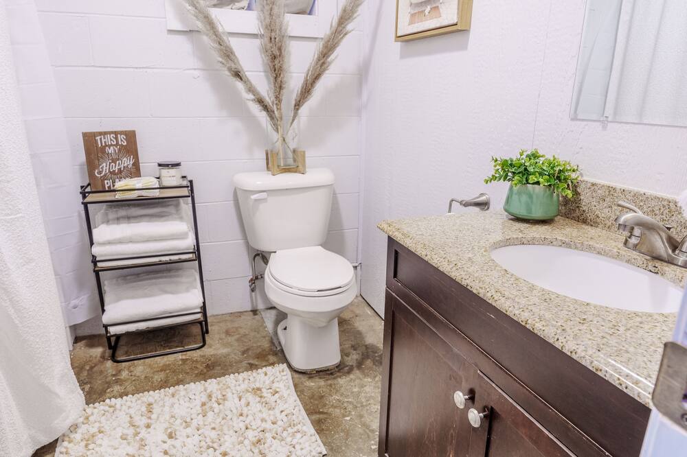 Photo of Bathroom in Cullowhee