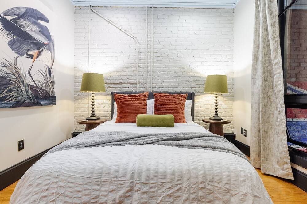 Photo of Bedroom in Anderson