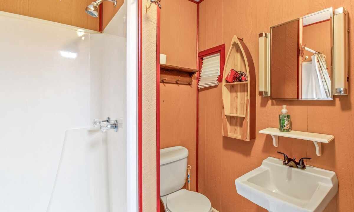 Photo of Bathroom in Pittsburg