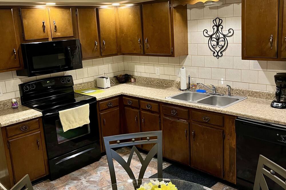 Photo of Kitchen in Flintstone
