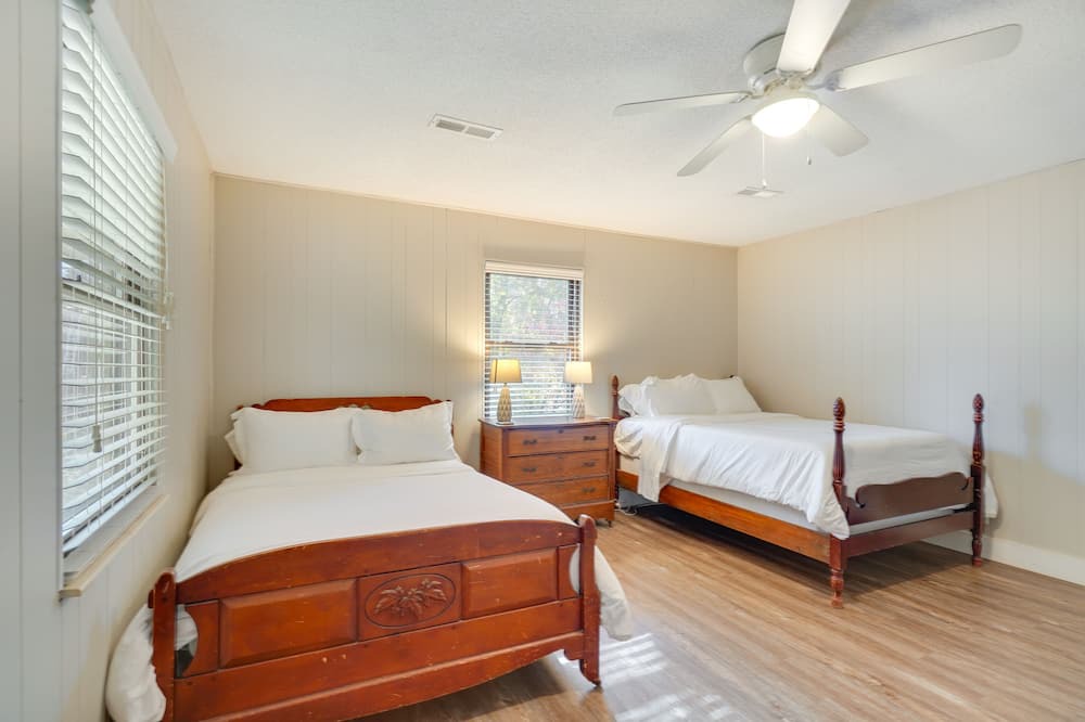 Photo of Bedroom in Louisville