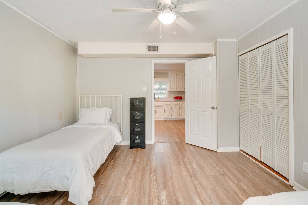 Photo of Bedroom in Louisville