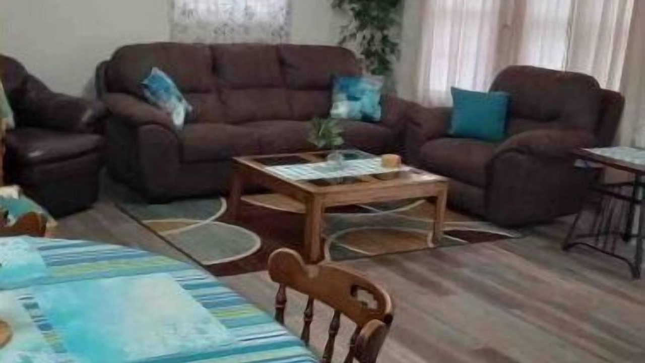 Photo of Livingroom in Leitchfield
