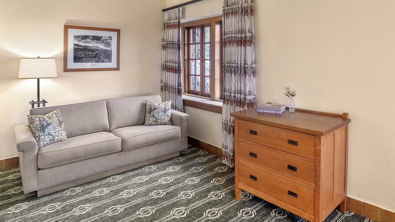 Photo of Bedroom in Grove Park- Sunset