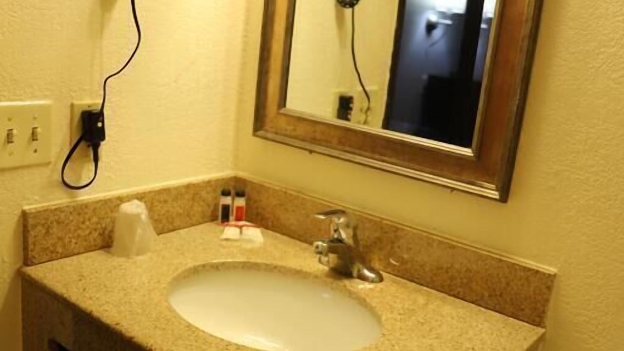 Photo of Bathroom in Mosby