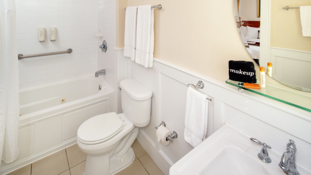 Photo of Bathroom in Berea