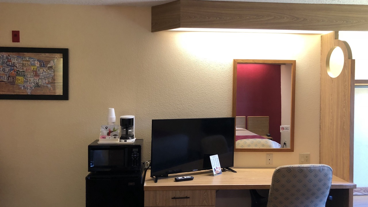 Photo of Bedroom in Pittsburg
