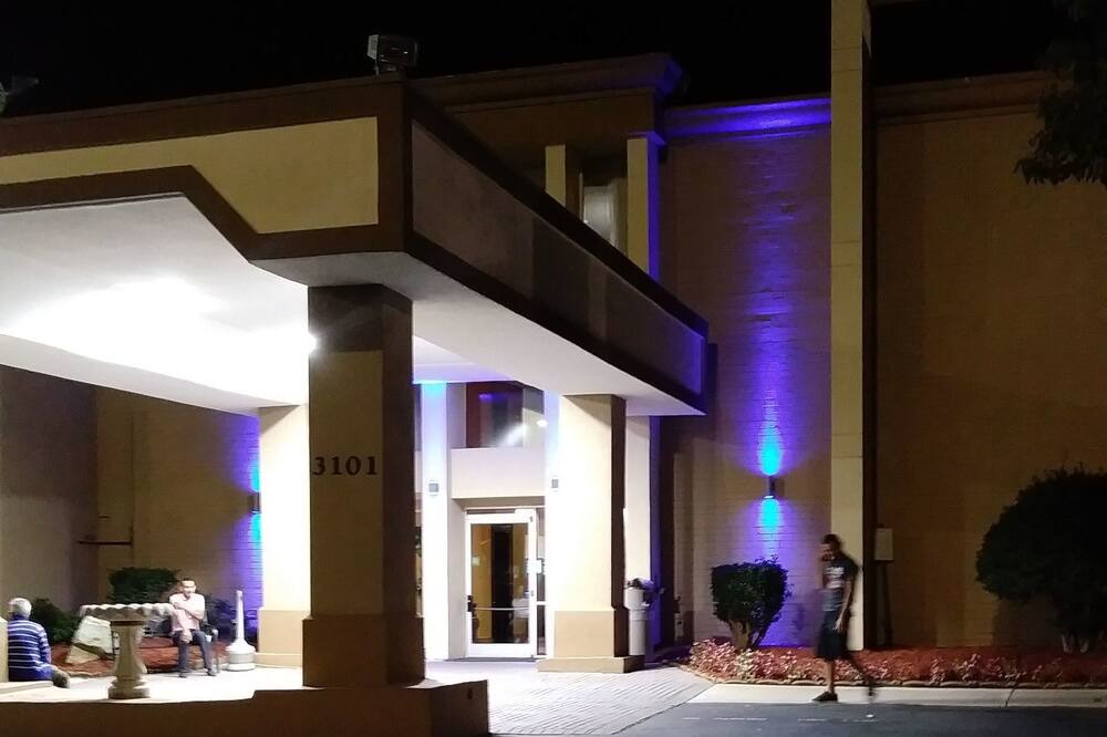 Photo of Outdoor in Paw Creek