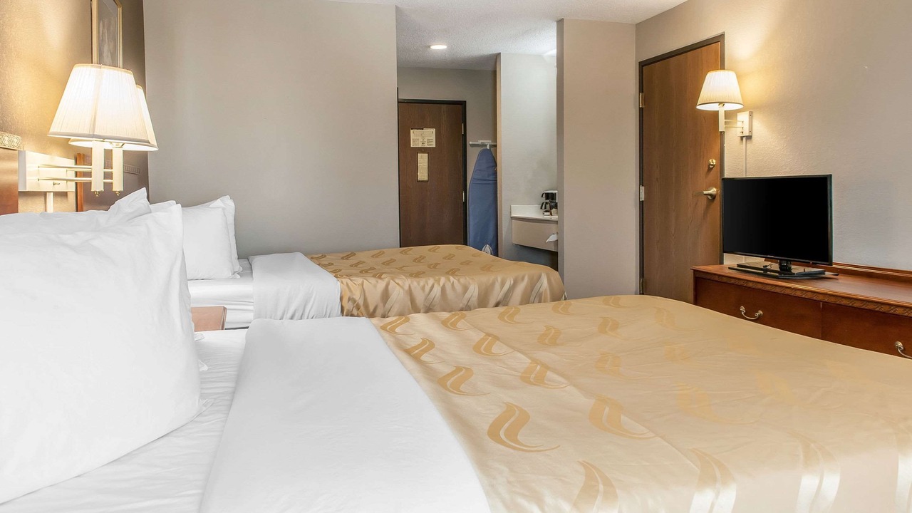 Photo of Bedroom in Lewisport