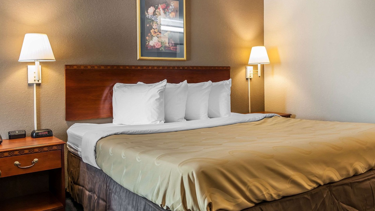 Photo of Bedroom in Lewisport