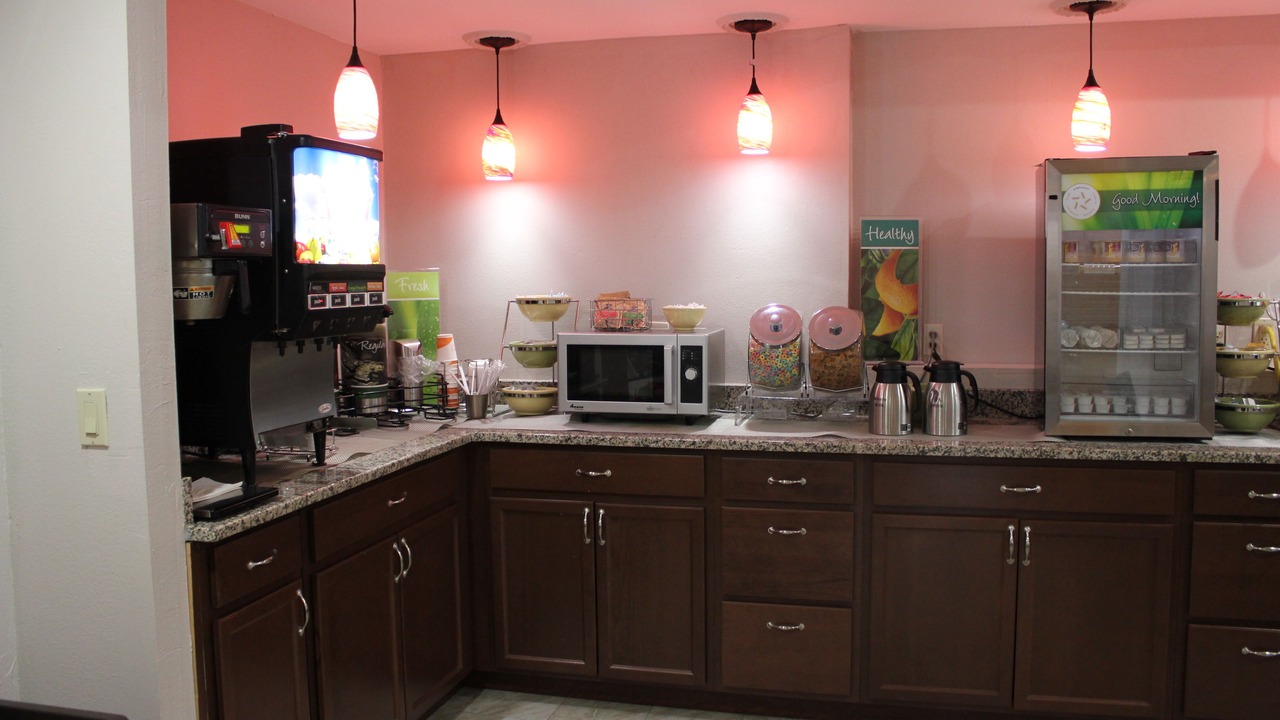 Photo of Others in Clinton