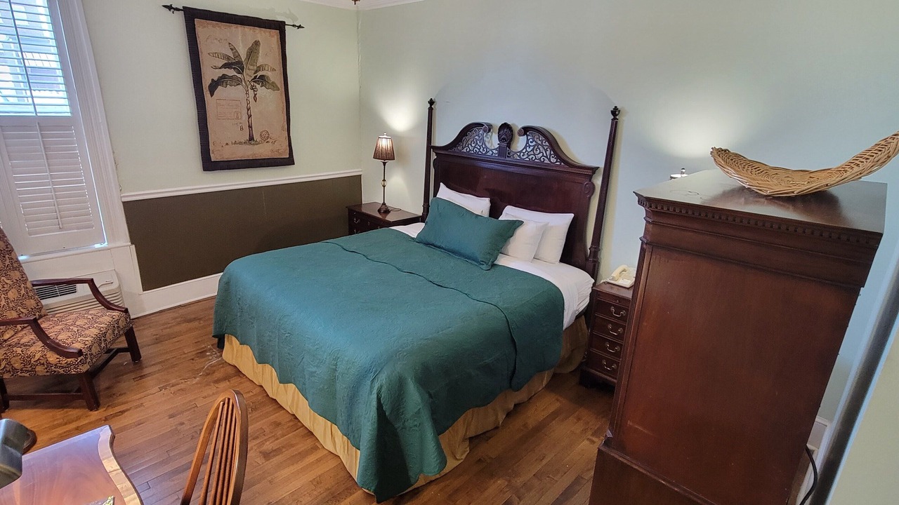 Photo of Bedroom in Downtown Greensboro