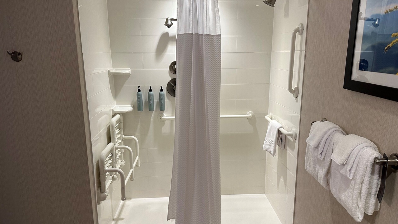 Photo of Bathroom in Arden