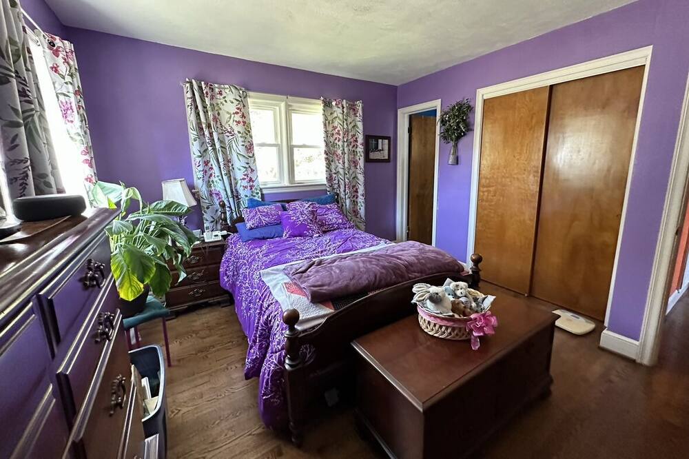 Photo of Bedroom in Cave Spring