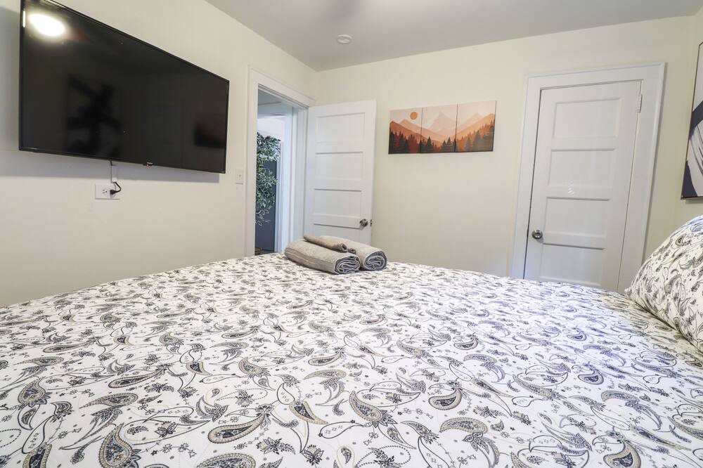 Photo of Bedroom in Greensboro