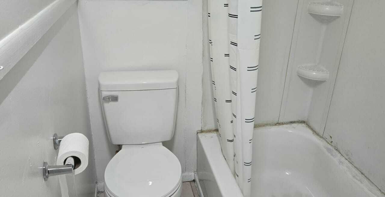 Photo of Bathroom in Redwood