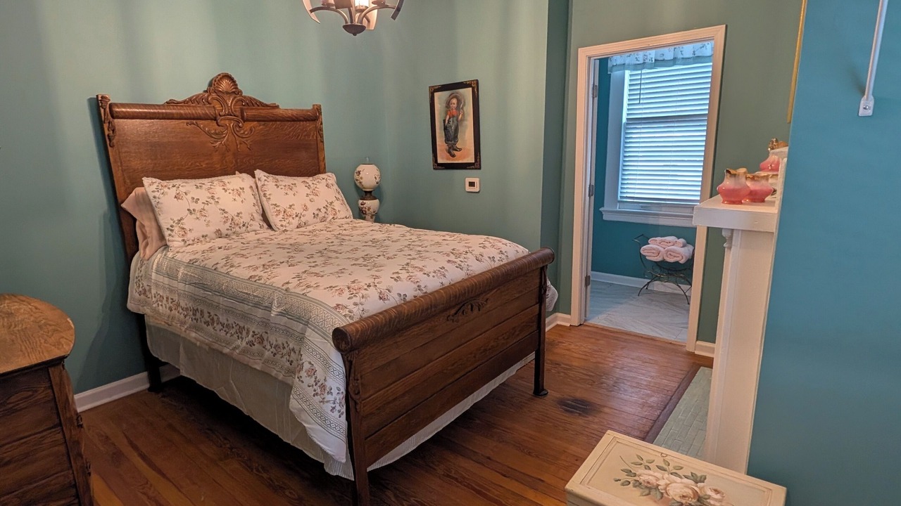 Photo of Bedroom in Benson