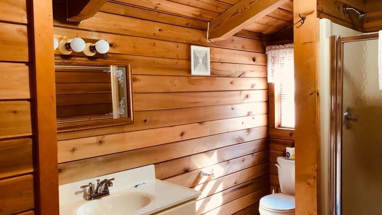 Photo of Bathroom in Hico