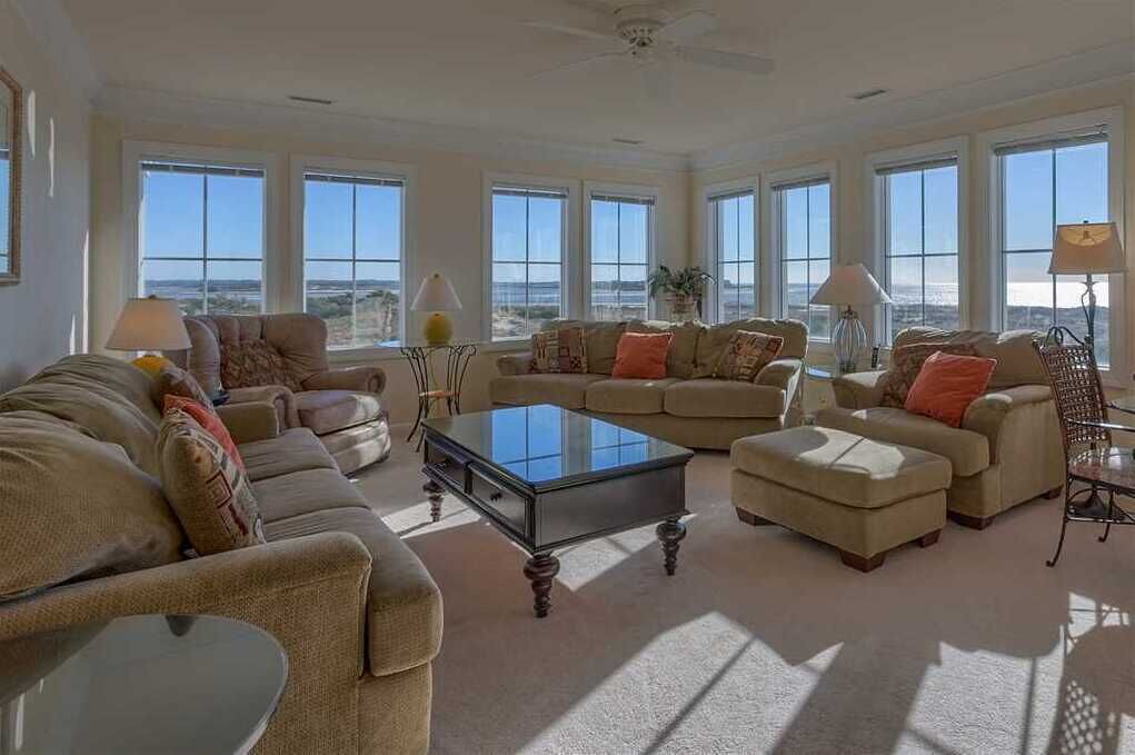 Photo of Livingroom in Holden Beach