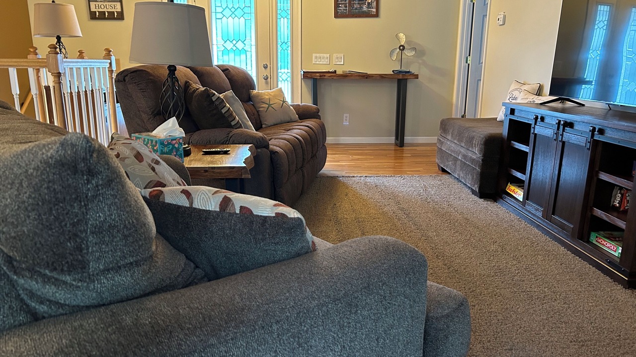 Photo of Livingroom in Byrdstown