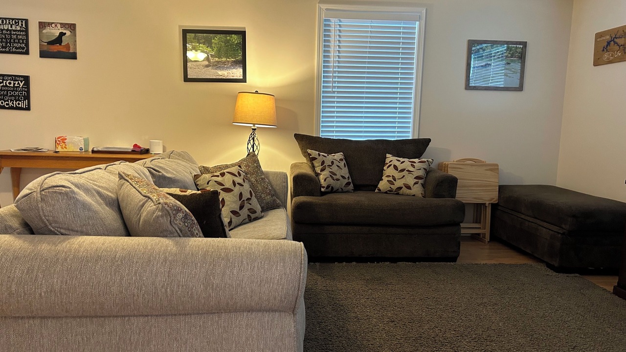 Photo of Livingroom in Byrdstown