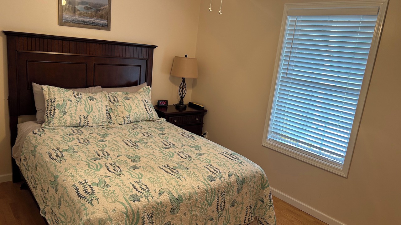 Photo of Bedroom in Byrdstown