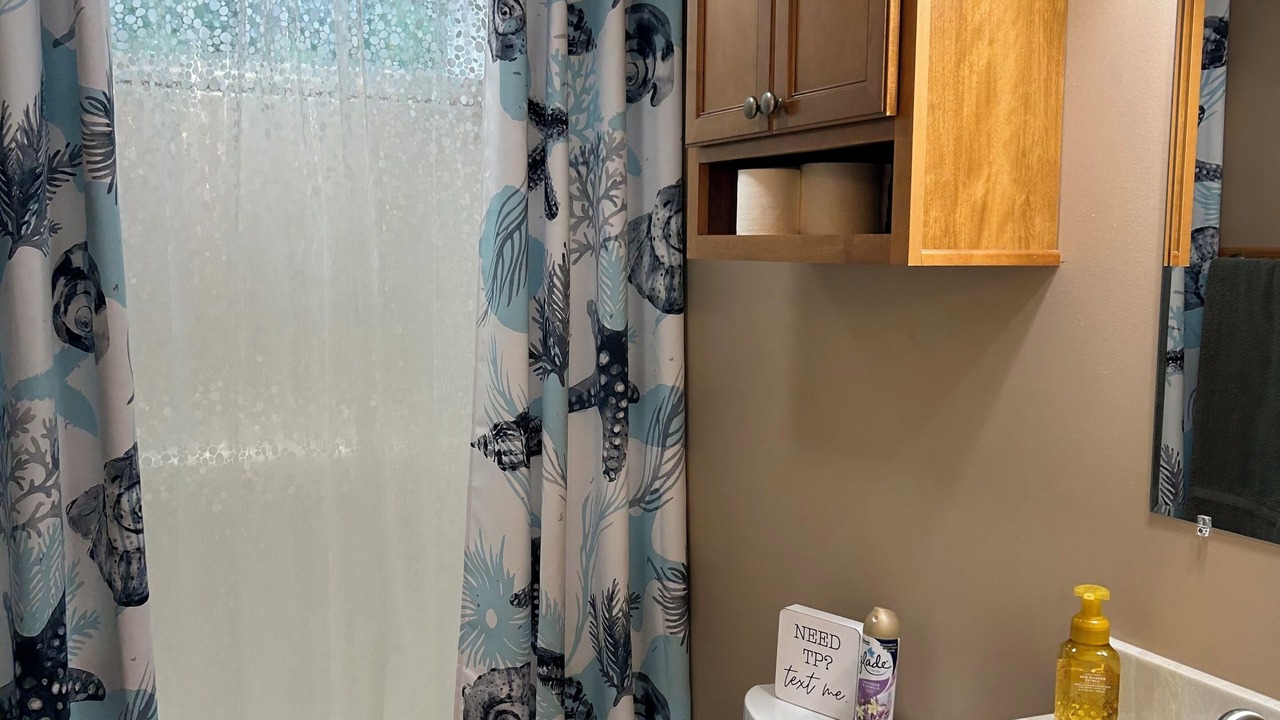 Photo of Bathroom in Byrdstown