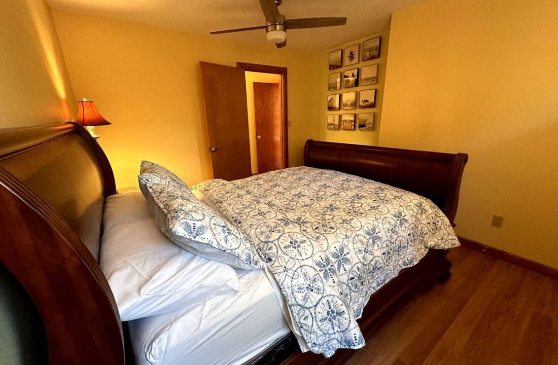 Photo of Bedroom in Whalehead Beach