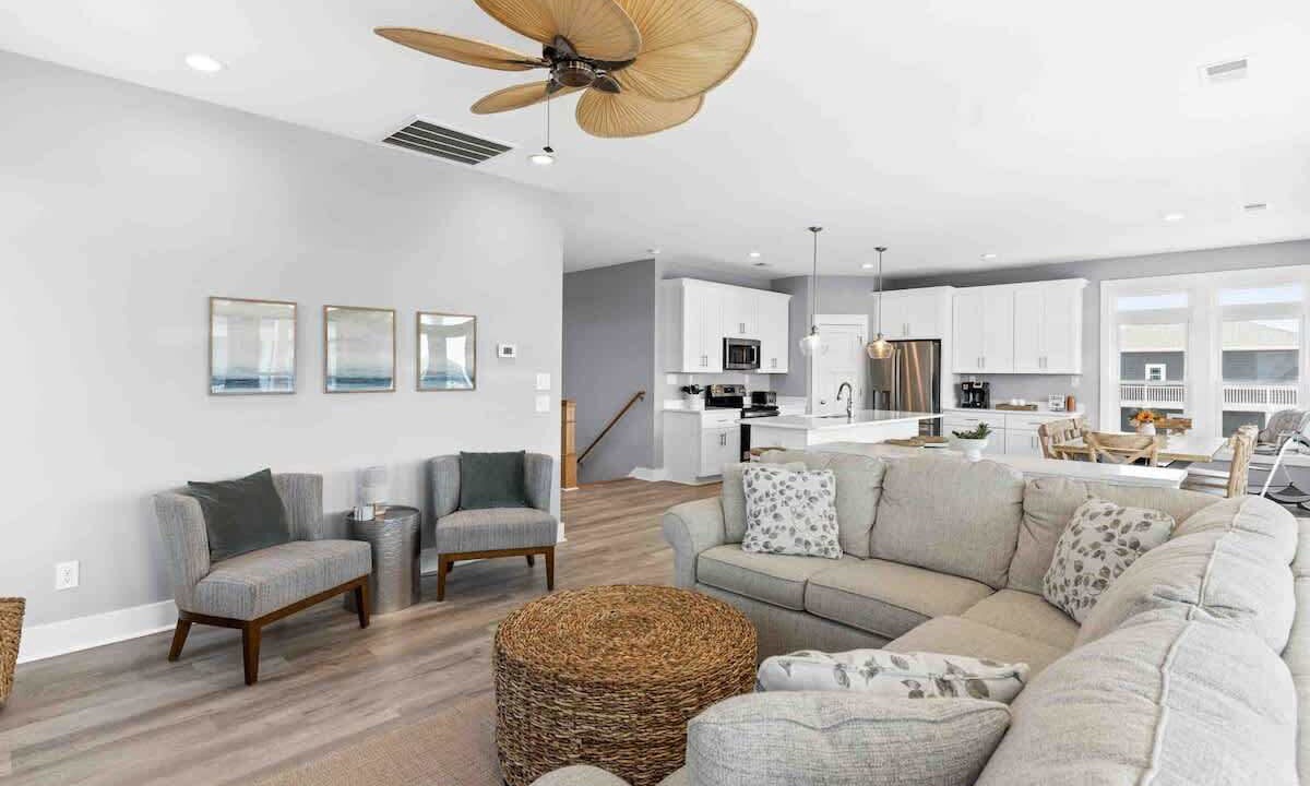 Photo of Livingroom in Ocean Isle Beach