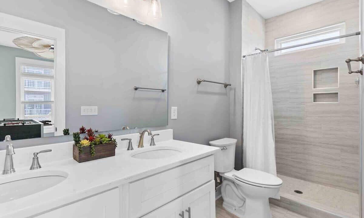 Photo of Bathroom in Ocean Isle Beach