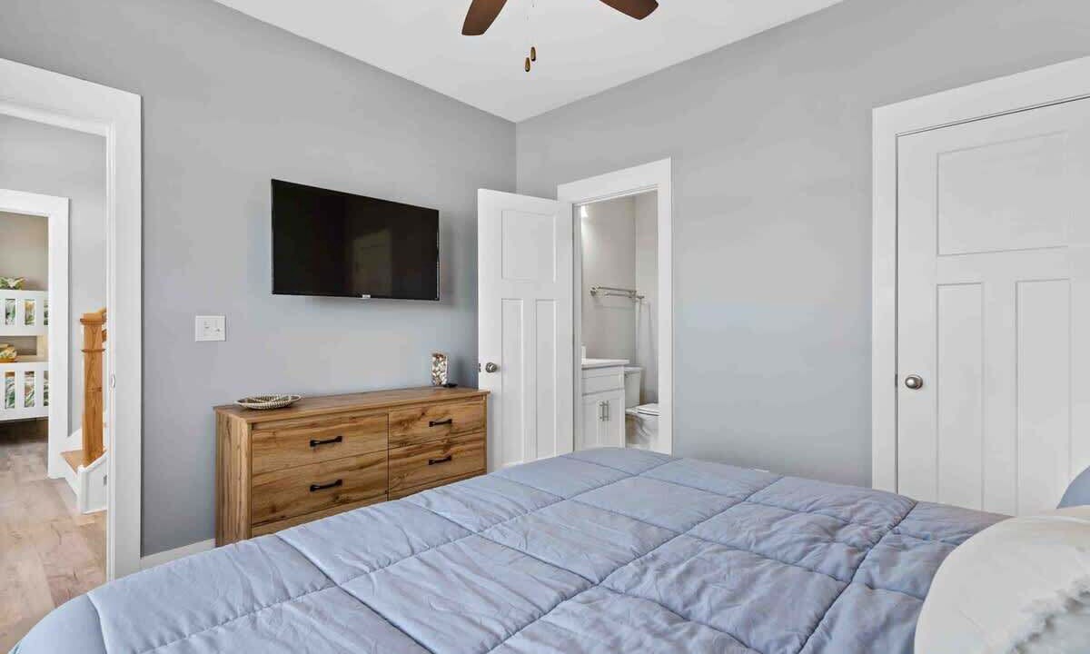 Photo of Bedroom in Ocean Isle Beach