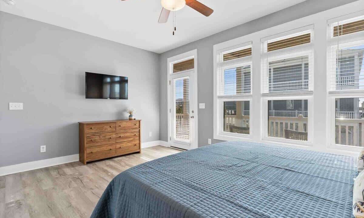 Photo of Bedroom in Ocean Isle Beach
