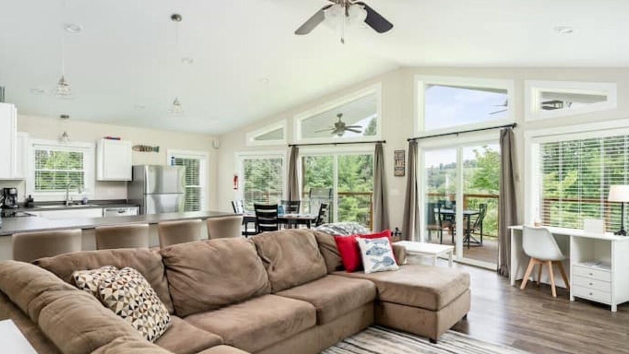 Photo of Livingroom in La Follette