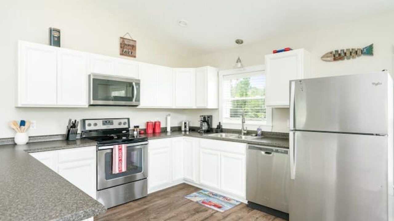 Photo of Kitchen in La Follette