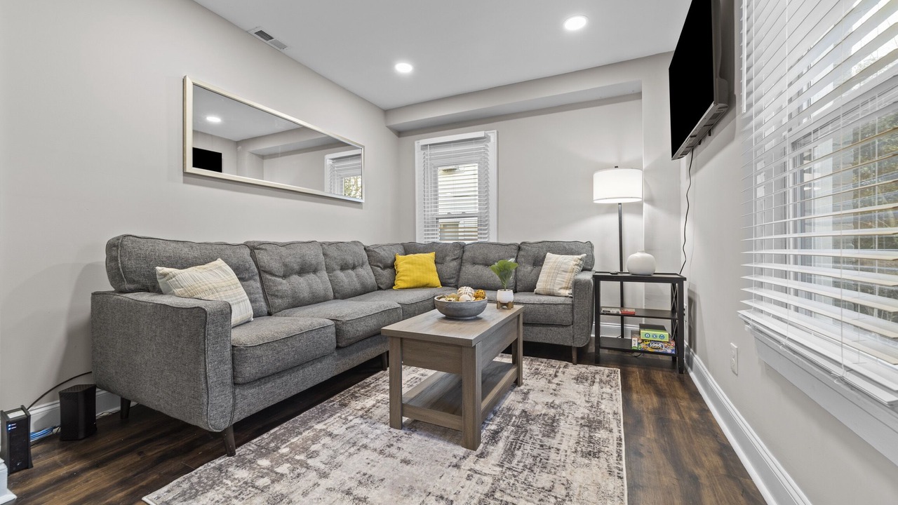 Photo of Livingroom in Downtown Greensboro