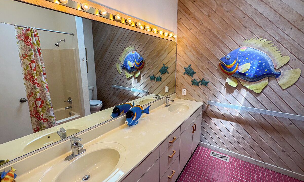 Photo of Bathroom in Southern Shores