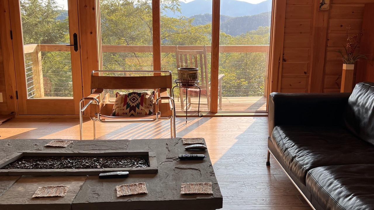 Photo of Livingroom in Spruce Pine