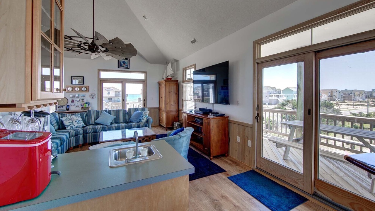 Photo of Livingroom in Avon