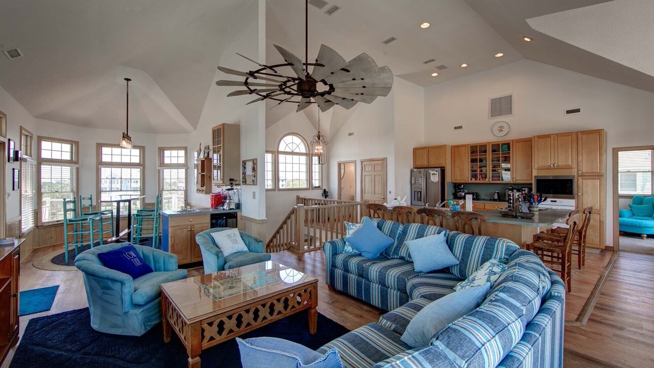 Photo of Livingroom in Avon