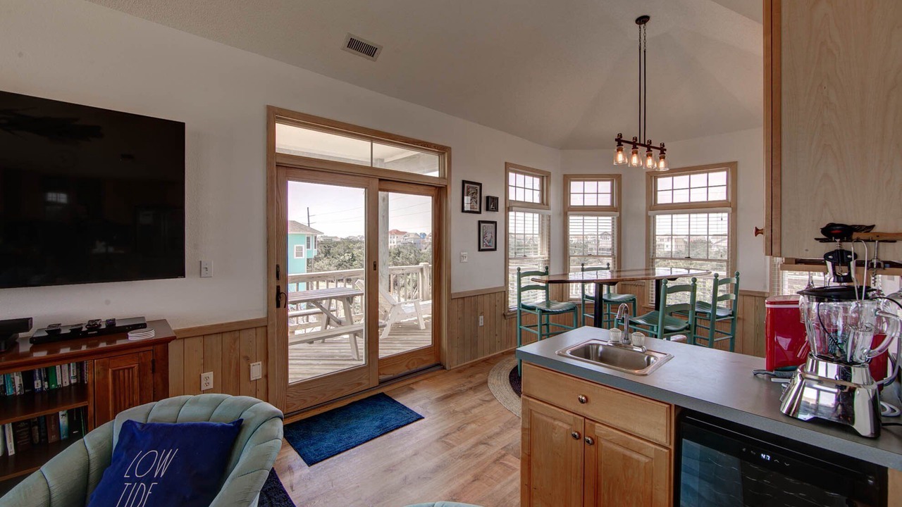 Photo of Livingroom in Avon
