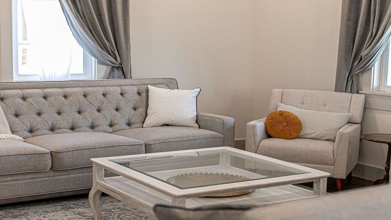 Photo of Livingroom in Knoxville
