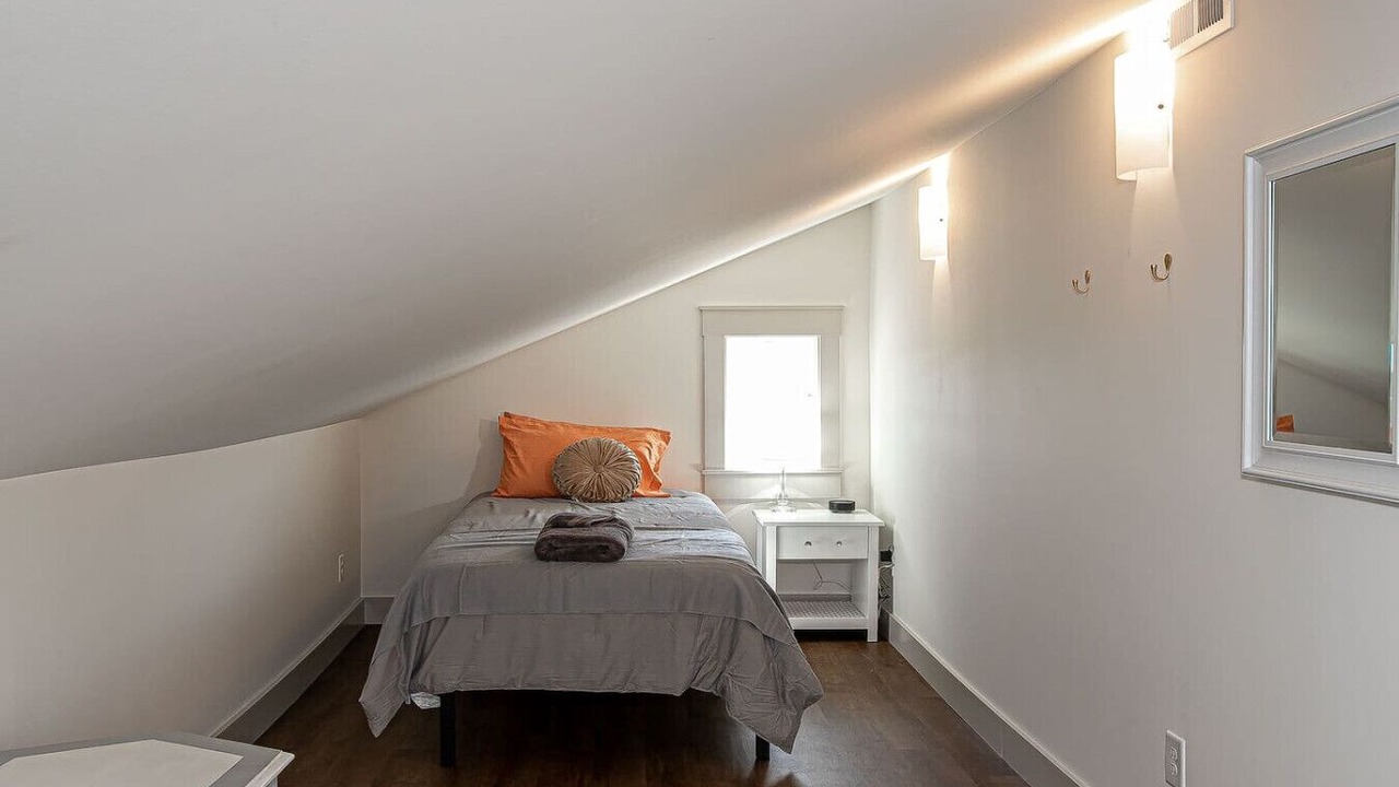 Photo of Bedroom in Knoxville