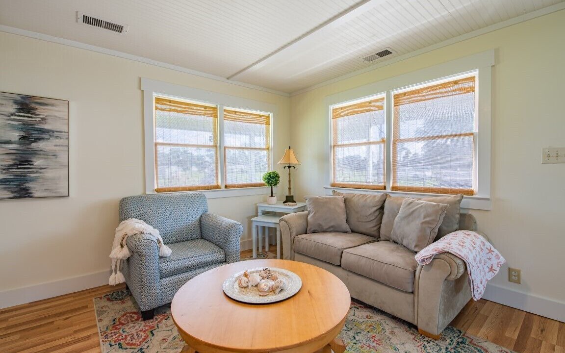 Photo of Livingroom in Wanchese