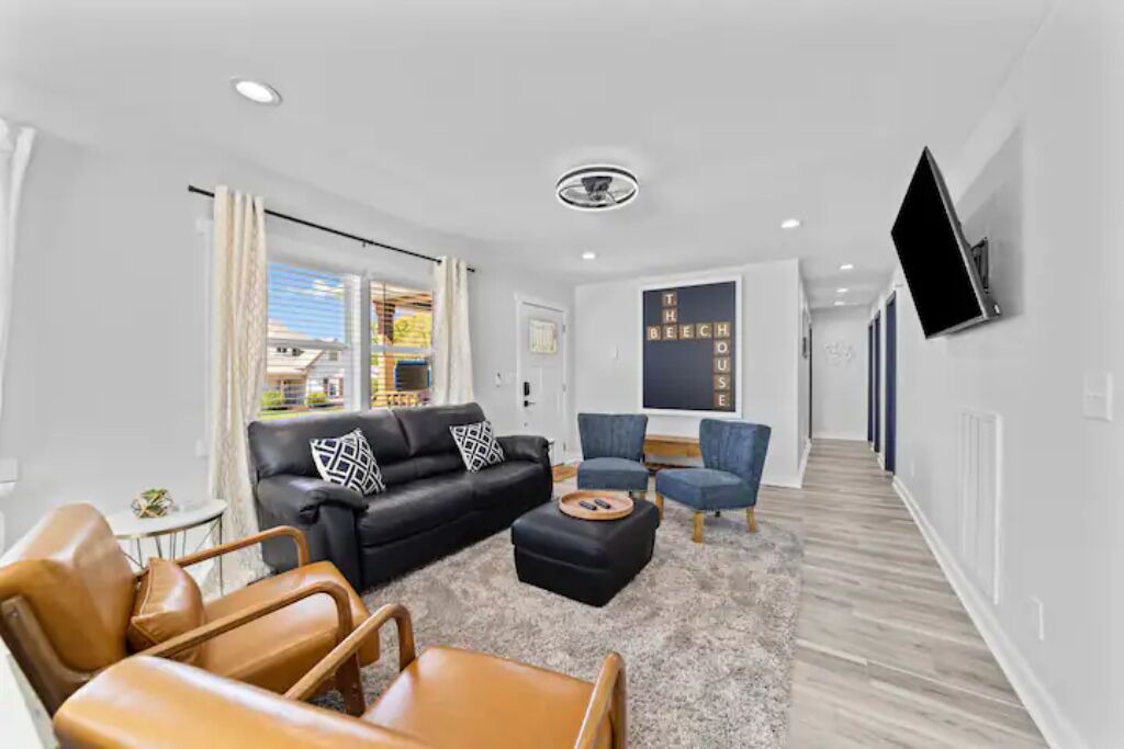 Photo of Livingroom in Greensboro